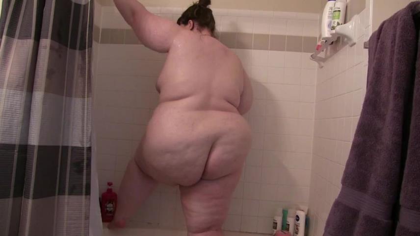 BBW Marzipan in Super Sized Shower