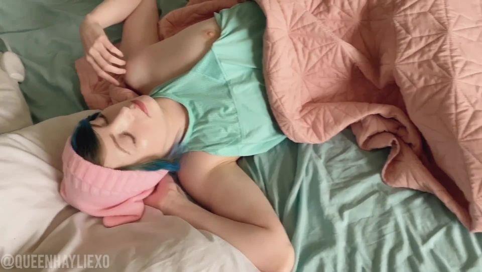 hayliexo in 64 – Resting Sister Used Like Fuckdoll
