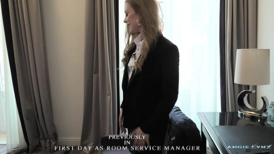 Angie Lynx – DAY 1 CUSTOMER 3 ROOM MANAGER FORBLOWJOB