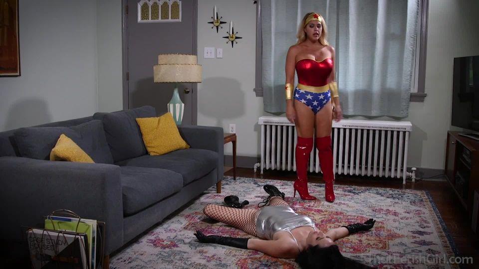 ThatFetishGirl – Wonder Woman vs Lady Freeze