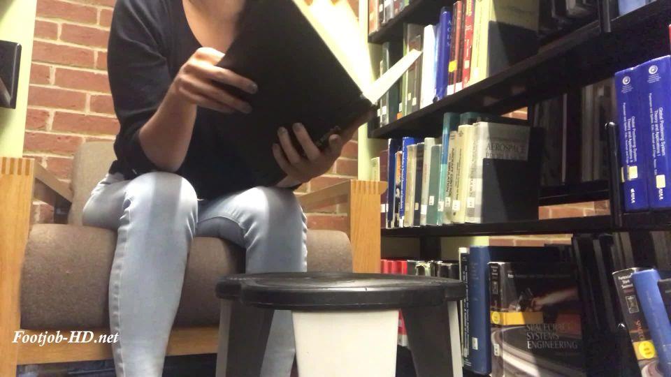 Library soles with cumshot – Feetwonders